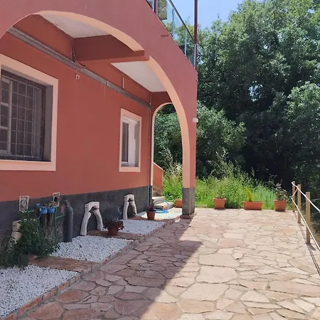 Tzafi's 2 Apartamento Mesongí